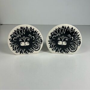 Lion Design Salt & Pepper Shakers Italian Pottery Made In England Shapes To Ball